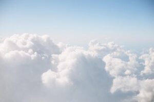 曇りでも暑い&hellip;☁️